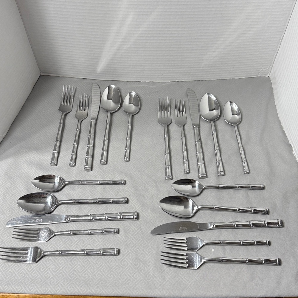 Reed & Barton Rebacraft  Bamboo Stainless Flatware 5pc Place Setting Total20 pcs